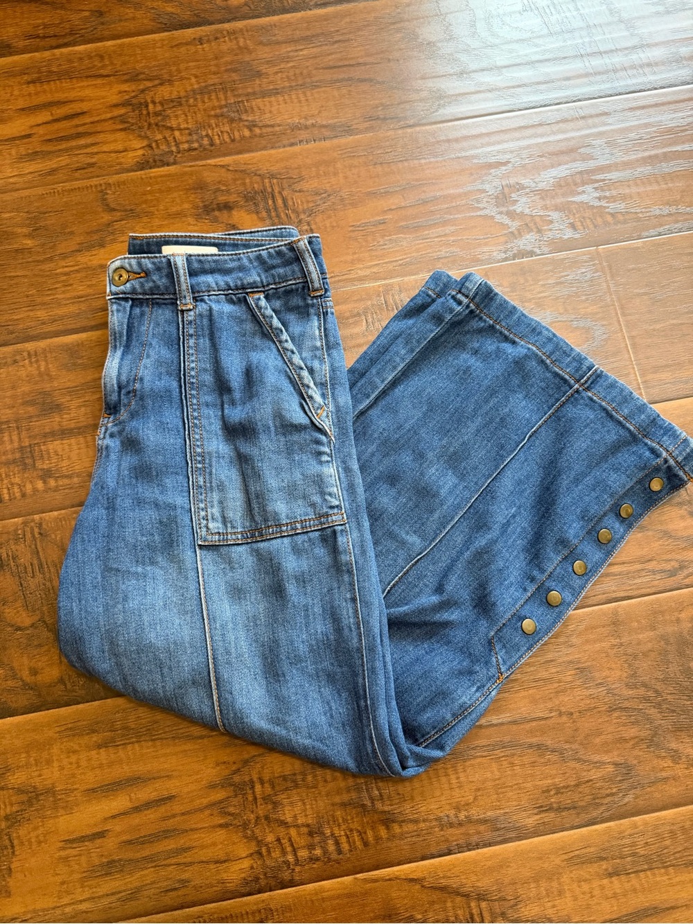Pilcro and the Letterpress Wide-Leg Cropped Jeans with Button Side Hem - Picture 3 of 13